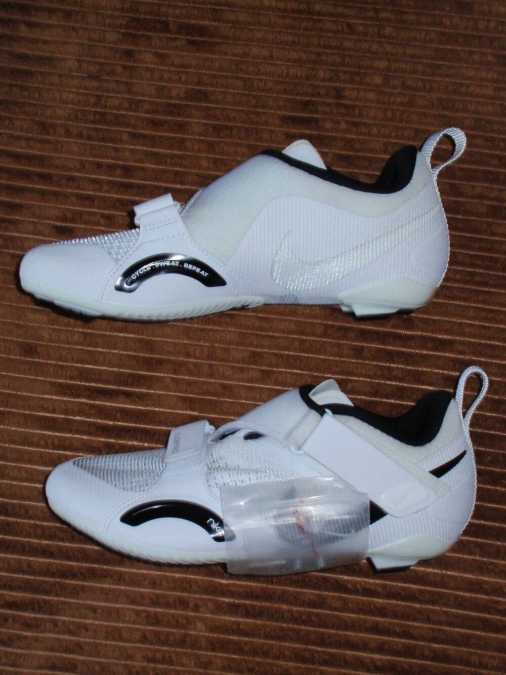 New Women’s Nike SuperRep Cycle White Black CJ0775-100 New Without Box Sz 8.5